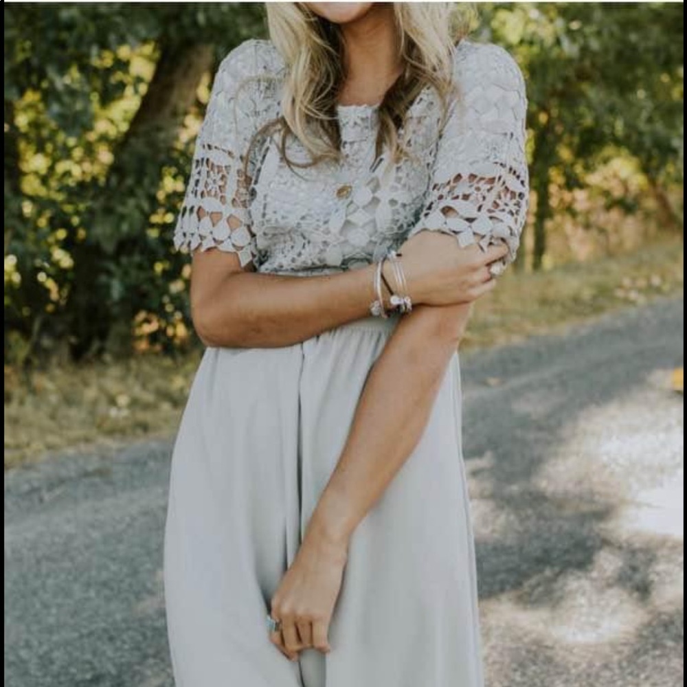 Everly Lace Midi Dress